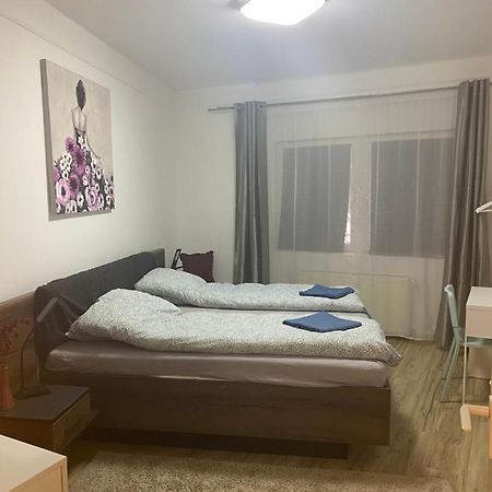 Tatra Apartment By The Danube Fully Accessible Будапеща Екстериор снимка