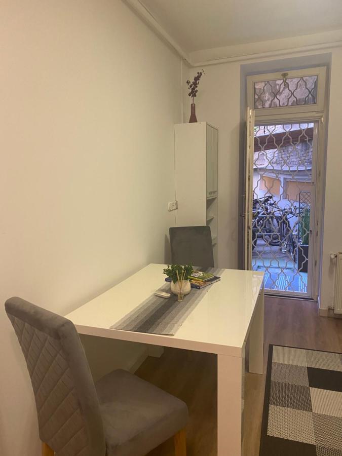 Tatra Apartment By The Danube Fully Accessible Будапеща Екстериор снимка