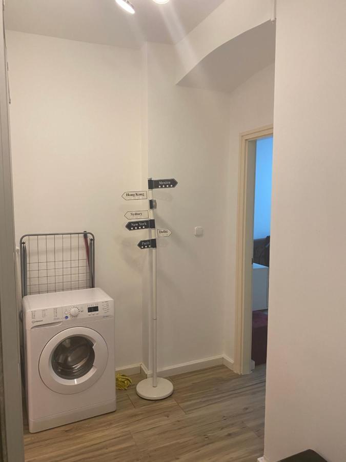 Tatra Apartment By The Danube Fully Accessible Будапеща Екстериор снимка