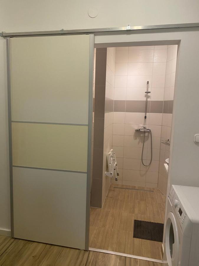 Tatra Apartment By The Danube Fully Accessible Будапеща Екстериор снимка